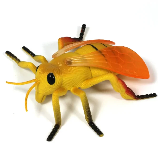 Medium Minibeast Insects 8pcs - Realistic Detailing & Durable