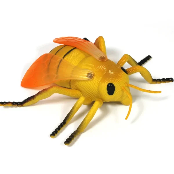 Medium Minibeast Insects 8pcs - Realistic Detailing & Durable