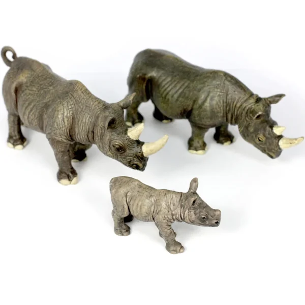32pc Small World Safari Animals - Perfect for Early Learning and Creative Play
