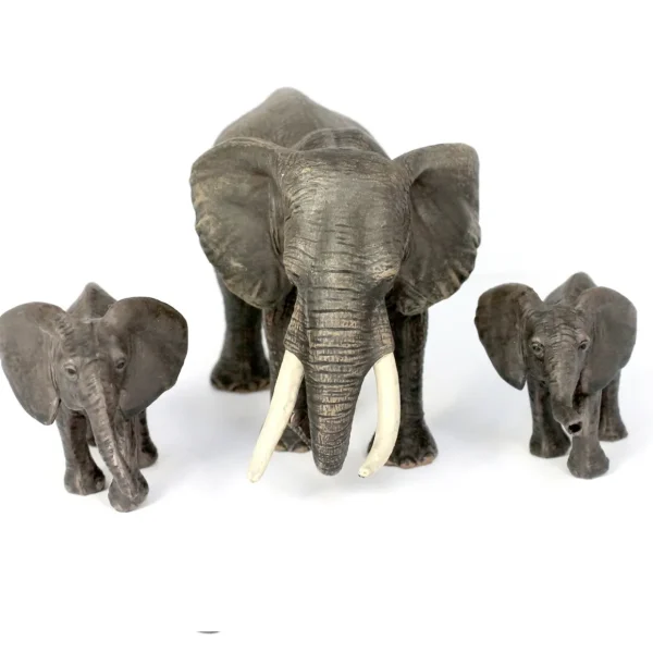32pc Small World Safari Animals - Perfect for Early Learning and Creative Play
