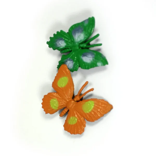 Realistic Small World Butterfly, Lizard, & Minibeast Toys - 20pcs